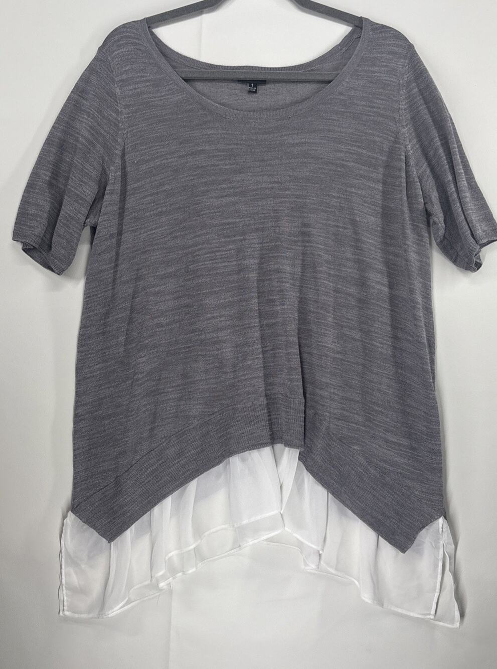 Torrid Layered Hem Top Size 1 Gray Chiffon Hi Low Short Sleeve Plus Size